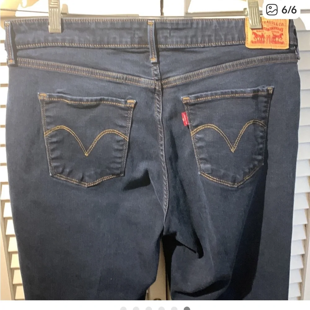 Levi's Women's Dark Indigo Skinny Jeans - Picture 3 of 4